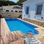 Amplia Casa A 400m De La Playa Con Terraza Privada Y Barbacoa - Hisp-236-192 Torroella de Montgrí