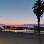 Amplia Casa A 400m De La Playa Con Terraza Privada Y Barbacoa - Hisp-236-192 Prázdninový dům